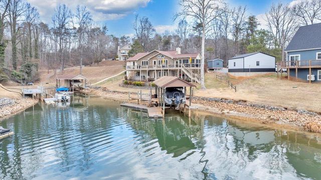 56 Brookside LN, Moneta, VA 24121