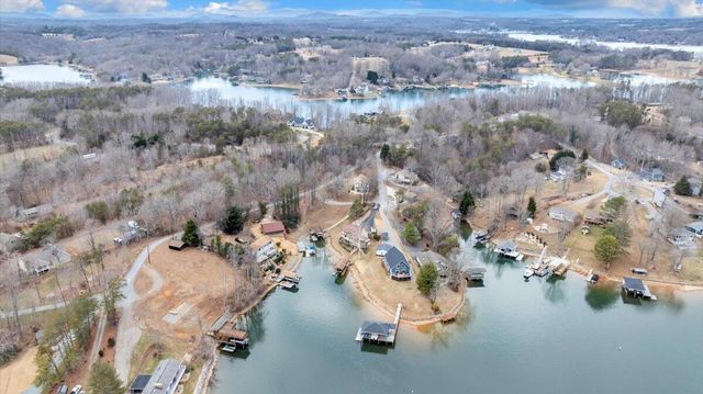 56 Brookside LN, Moneta, VA 24121