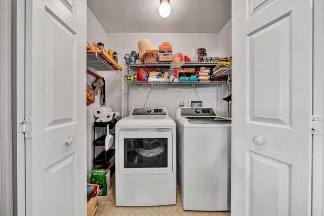 56 Brookside LN, Moneta, VA 24121