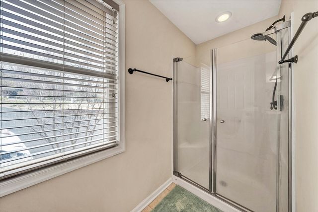 56 Brookside LN, Moneta, VA 24121
