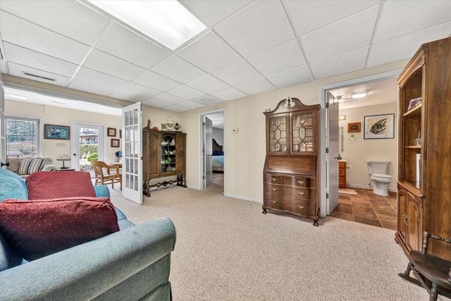 56 Brookside LN, Moneta, VA 24121