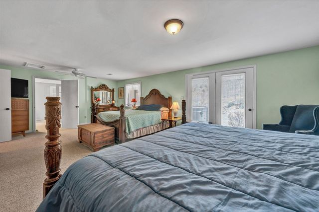 56 Brookside LN, Moneta, VA 24121