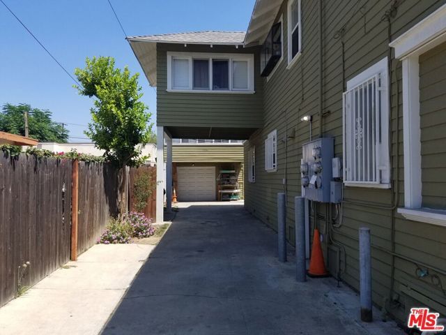 1144 S Kingsley Drive, Los Angeles, CA 90006