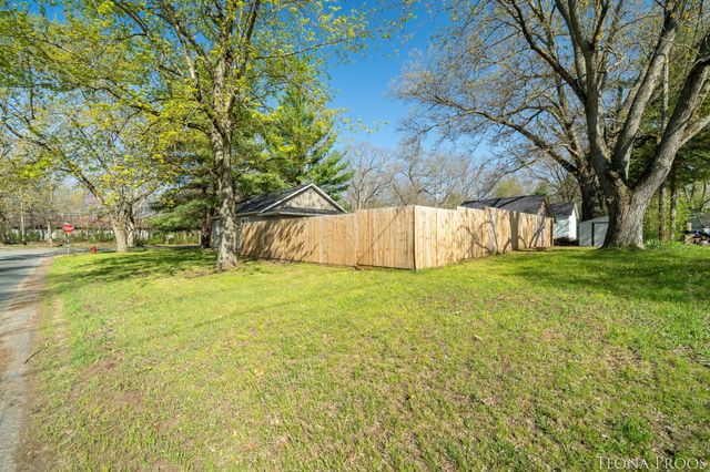 221 Bridge Road, Allegan, MI 49010
