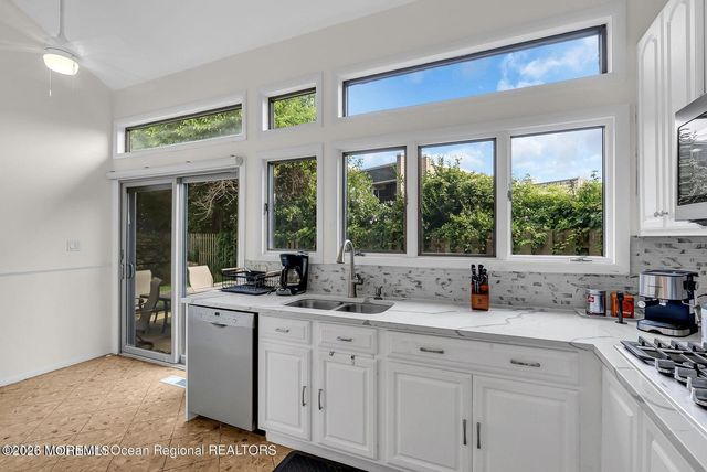 700 Ocean Avenue N 9, Long Branch, NJ 07740