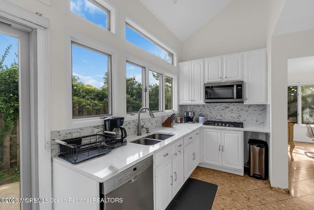 700 Ocean Avenue N 9, Long Branch, NJ 07740