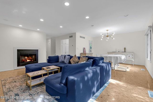 700 Ocean Avenue N 9, Long Branch, NJ 07740