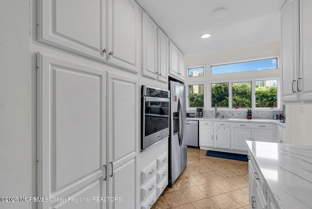 700 Ocean Avenue N 9, Long Branch, NJ 07740