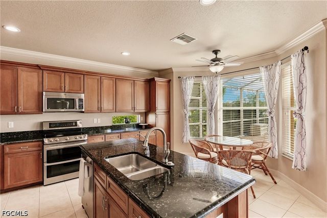 3573 Malagrotta CIR, Cape Coral, FL 33909