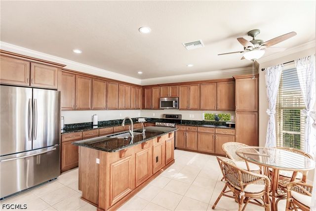 3573 Malagrotta CIR, Cape Coral, FL 33909