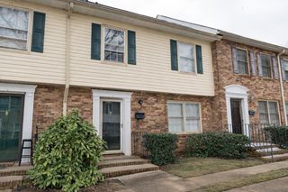 1466 B Dover Road, Spartanburg, SC 29301