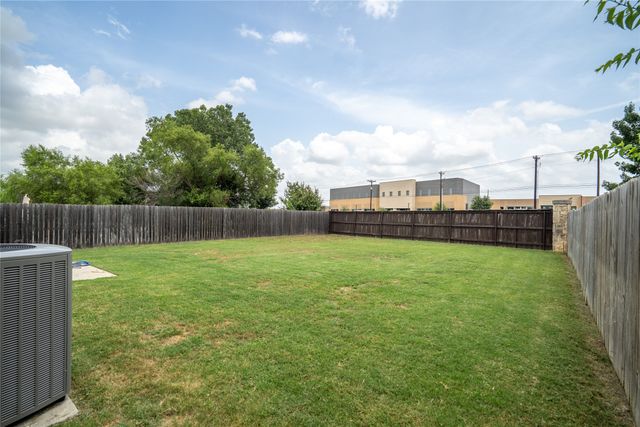 961 Roundup Street, Cross Roads, TX 76227