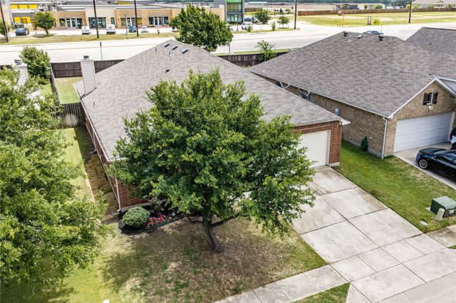 961 Roundup Street, Cross Roads, TX 76227