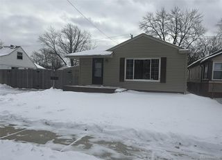 411 W Woodruff Avenue, Hazel Park, MI 48030
