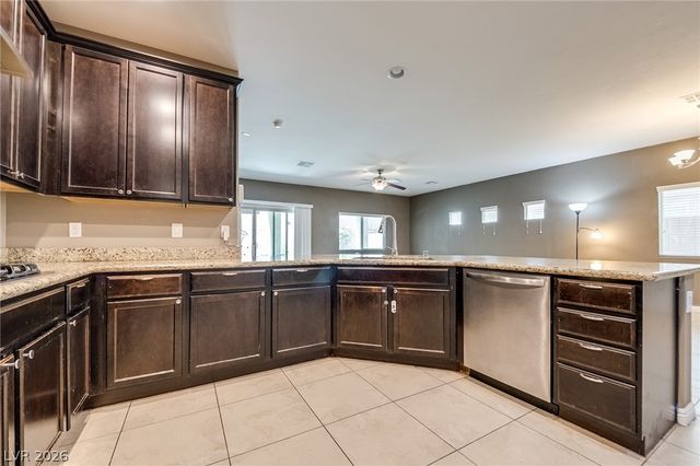 8113 Crushed Velvet Place, Las Vegas, NV 89166