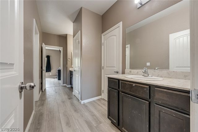 8113 Crushed Velvet Place, Las Vegas, NV 89166