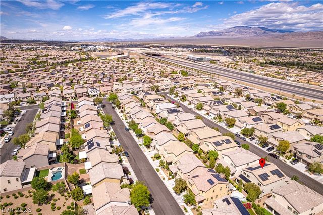 8113 Crushed Velvet Place, Las Vegas, NV 89166