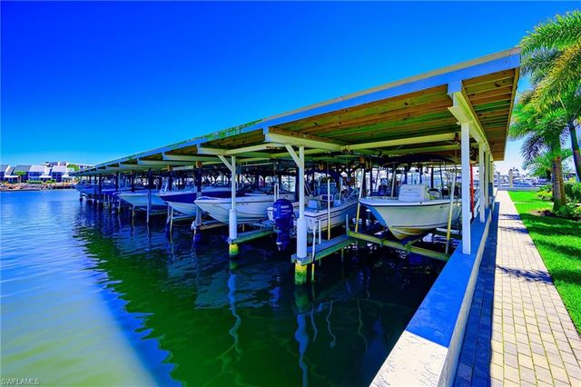 1100 8th AVE S 309C, Naples, FL 34102