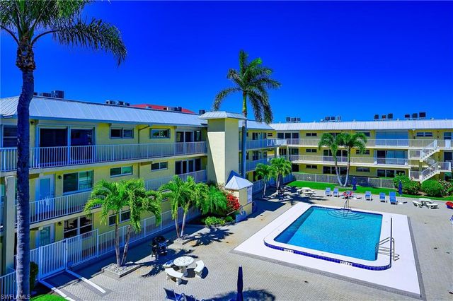 1100 8th AVE S 309C, Naples, FL 34102