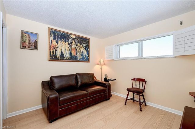 1100 8th AVE S 309C, Naples, FL 34102