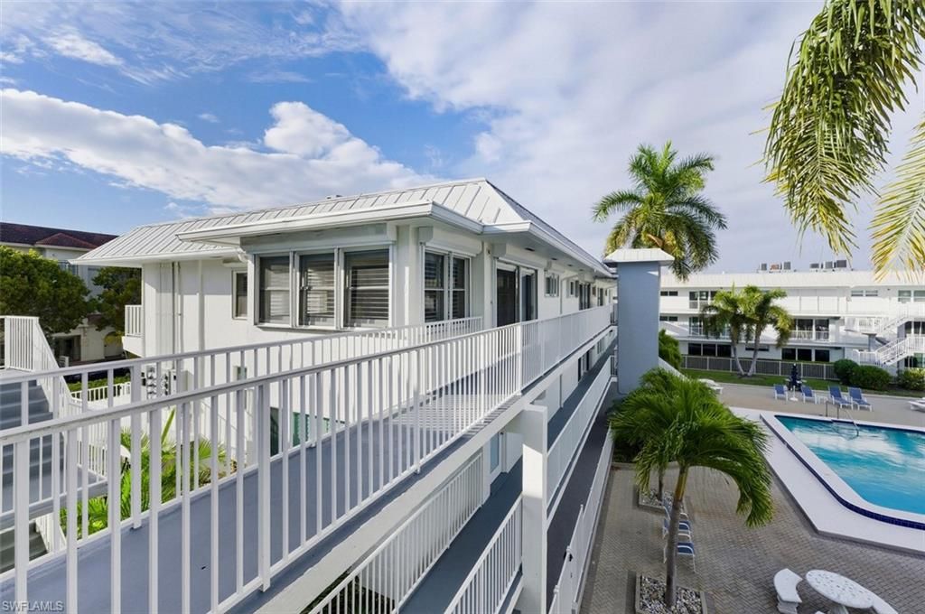 1100 8th AVE S 309C, Naples, FL 34102