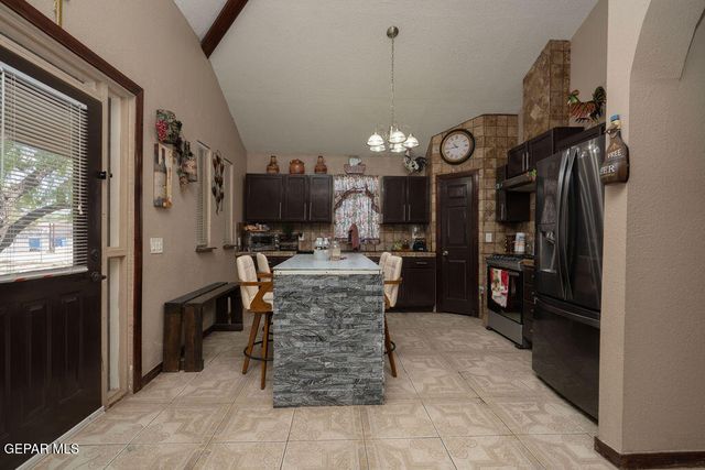 11770 Flor Del Sol, Socorro, TX 79927