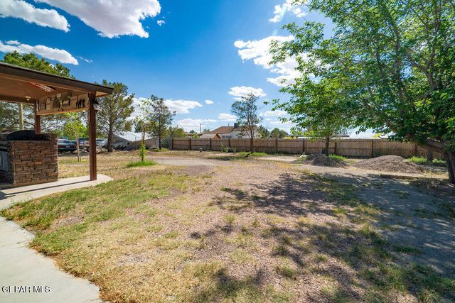 11770 Flor Del Sol, Socorro, TX 79927