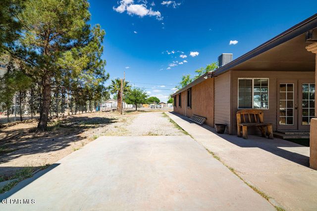 11770 Flor Del Sol, Socorro, TX 79927