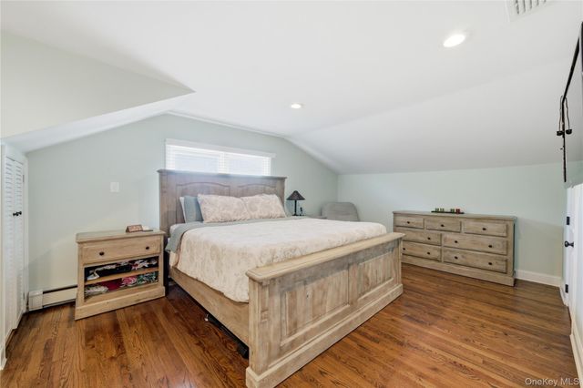 87 Laurel Drive, Massapequa Park, NY 11762