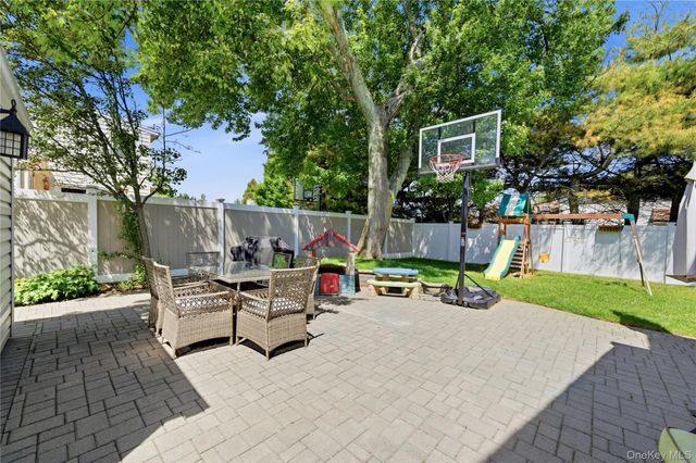 87 Laurel Drive, Massapequa Park, NY 11762
