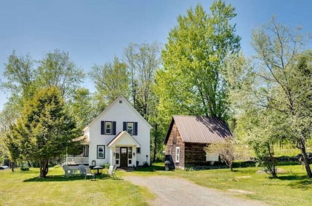 1495 Main Street, Pittsburg, NH 03592