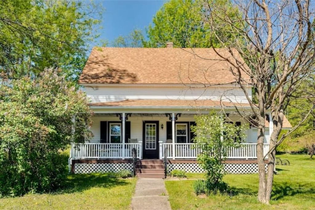 1495 Main Street, Pittsburg, NH 03592