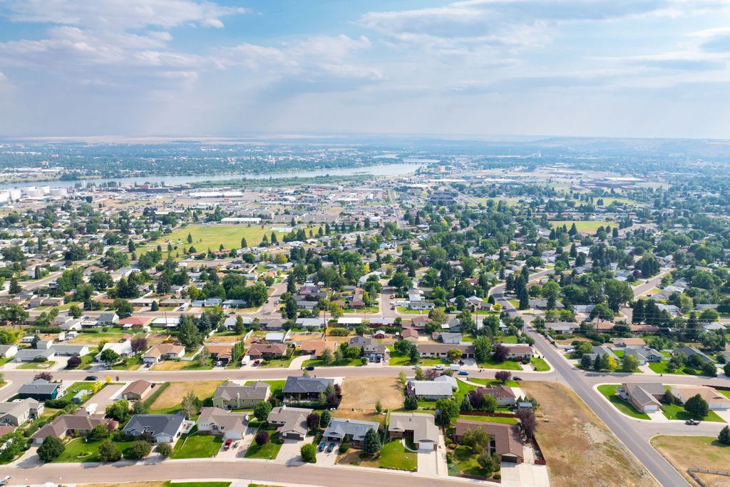 213 29th Avenue NE, Great Falls, MT 59404 photo 14