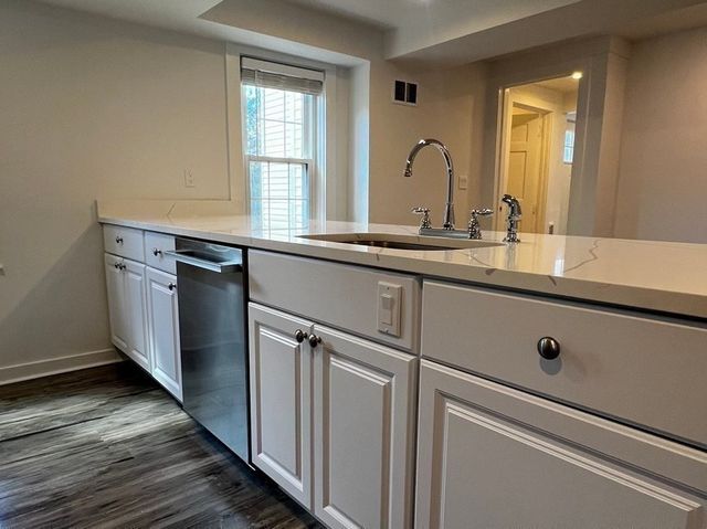 292 Great Rd 1, Acton, MA 01720