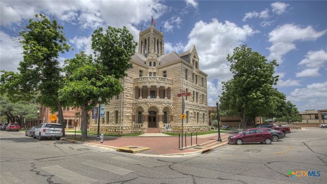 5562 DAYLIGHT Drive, New Braunfels, TX 78130