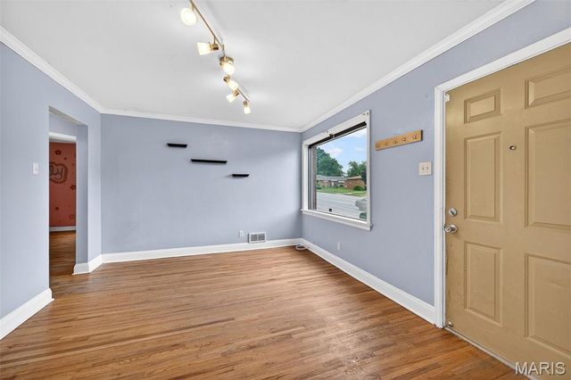 7433 Morganford Road, St Louis, MO 63116