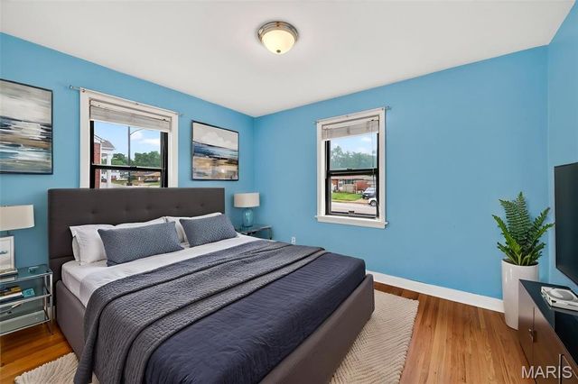 7433 Morganford Road, St Louis, MO 63116