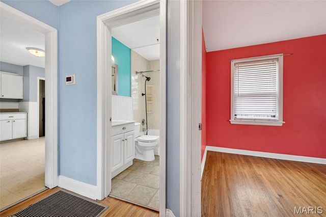 7433 Morganford Road, St Louis, MO 63116