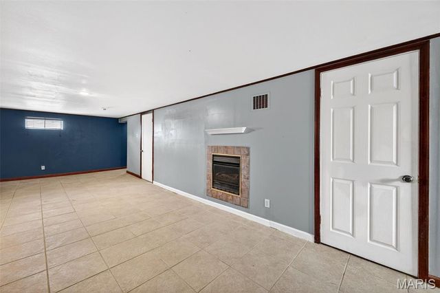 7433 Morganford Road, St Louis, MO 63116