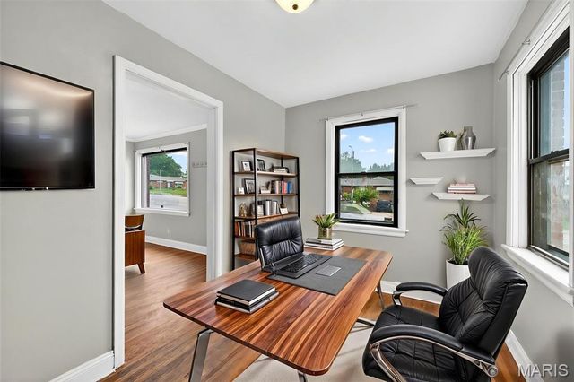 7433 Morganford Road, St Louis, MO 63116