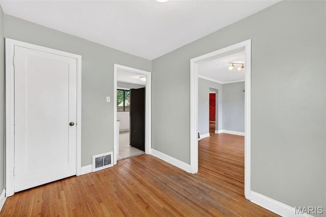 7433 Morganford Road, St Louis, MO 63116