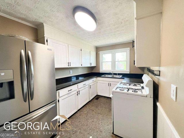 15 Watson Drive, Newnan, GA 30263