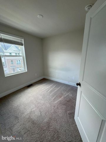 1815 BETTERTON RD, Essex, MD 21221
