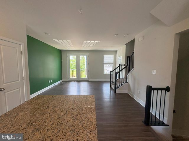 1815 BETTERTON RD, Essex, MD 21221
