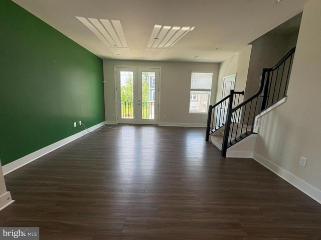 1815 BETTERTON RD, Essex, MD 21221