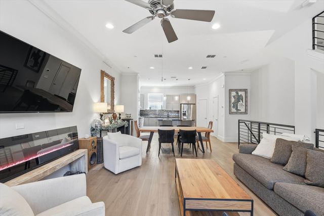 3200 Ross Avenue 13, Dallas, TX 75204