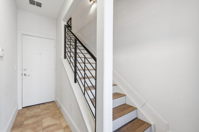 3200 Ross Avenue 13, Dallas, TX 75204