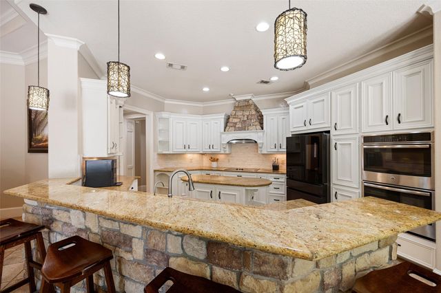 16620 Rabon Chapel Road, Montgomery, TX 77316