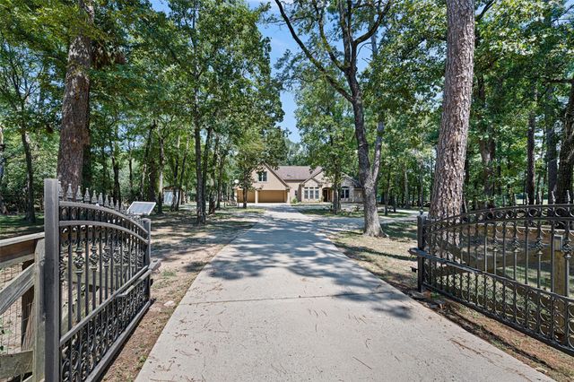 16620 Rabon Chapel Road, Montgomery, TX 77316