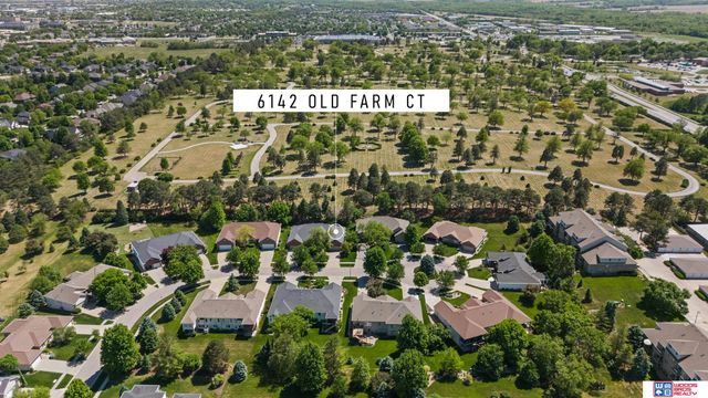 6142 Old Farm Court, Lincoln, NE 68512
